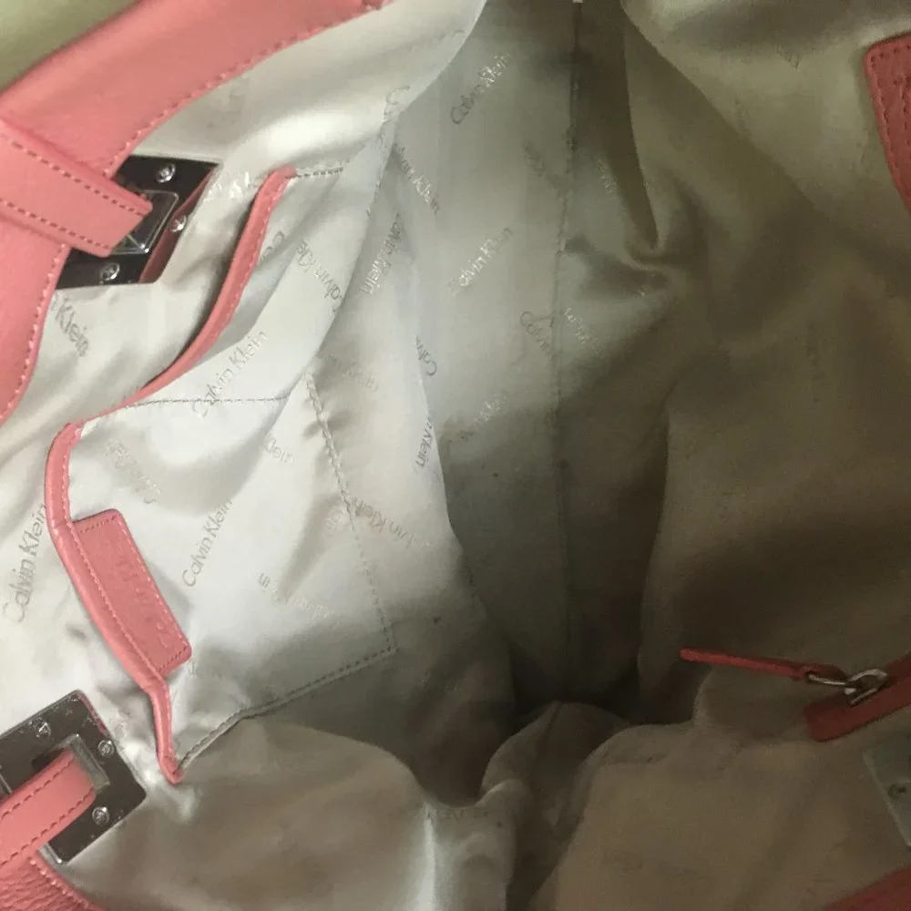 Authentic Calvin Klein Pebbled Leather Shoulder Bag - Picture 7 of 9